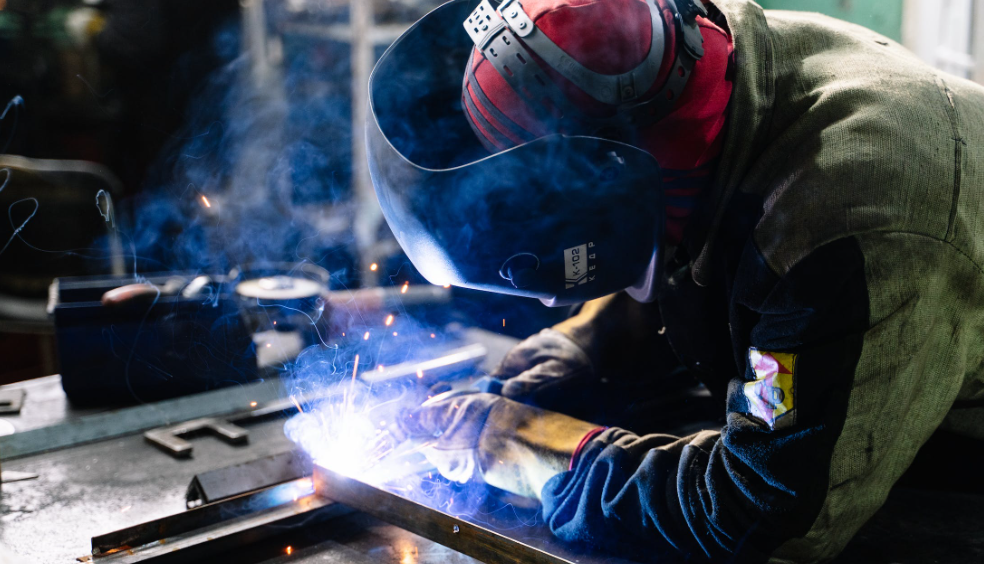EN ISO 11611:2015-Protective clothing for use in welding